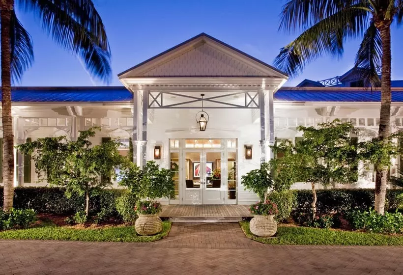 هتل Sunset Key Cottages