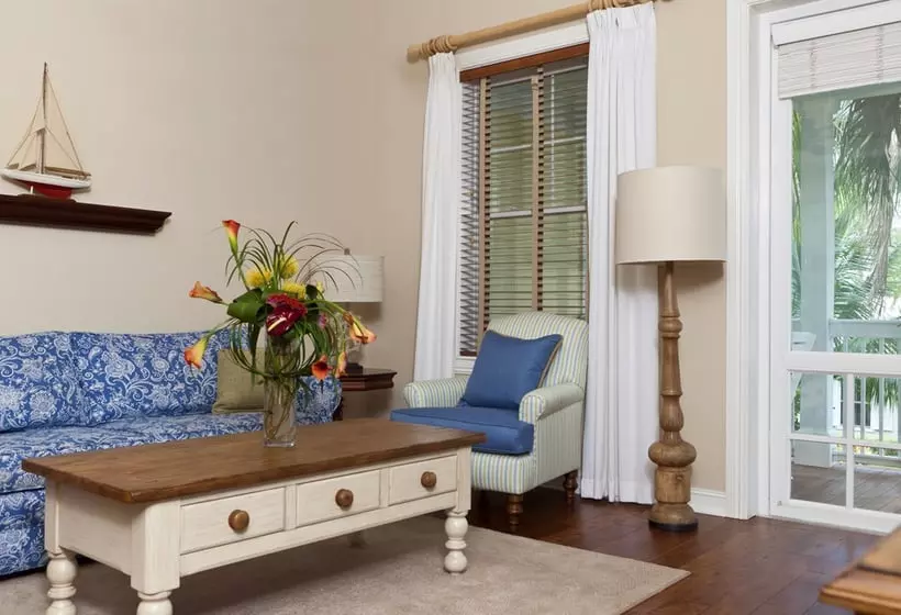 هتل Sunset Key Cottages