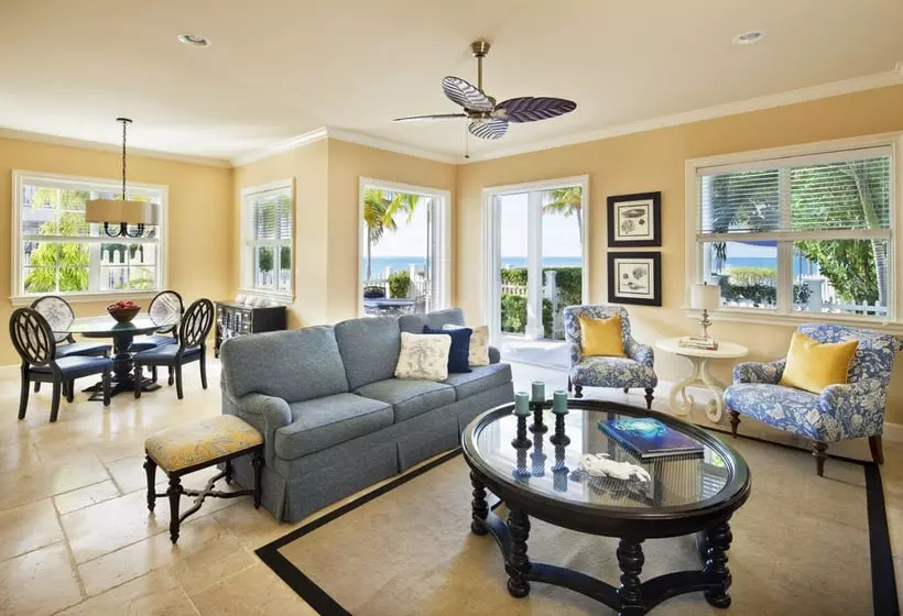 هتل Sunset Key Cottages