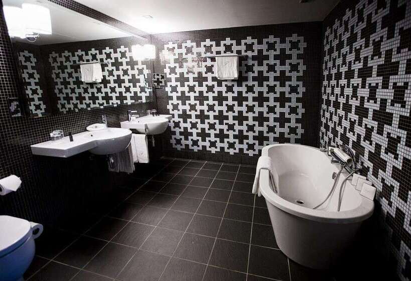 The Fitzwilliam Hotel Belfast