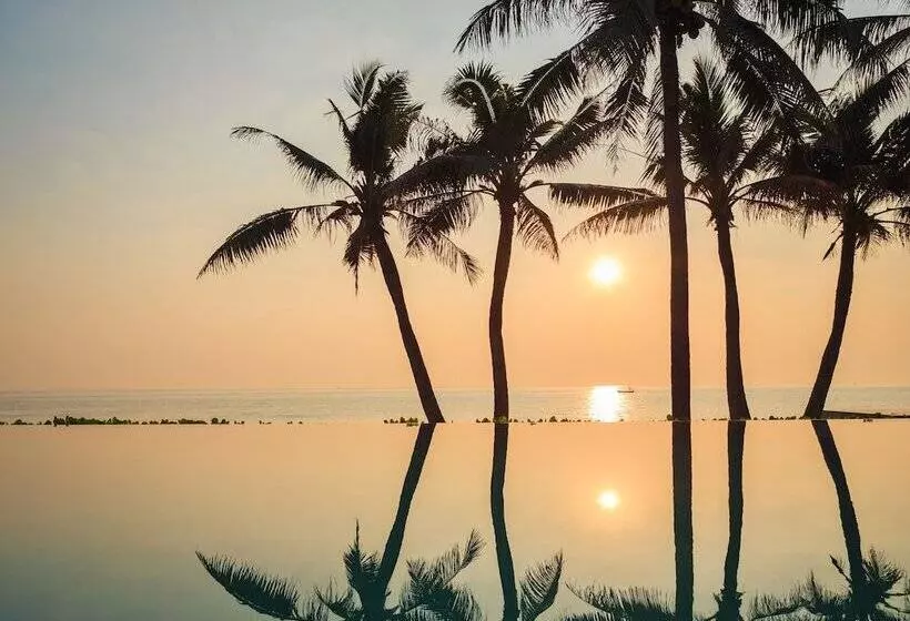 Курорт Relo  The Urban Escape   Huahin