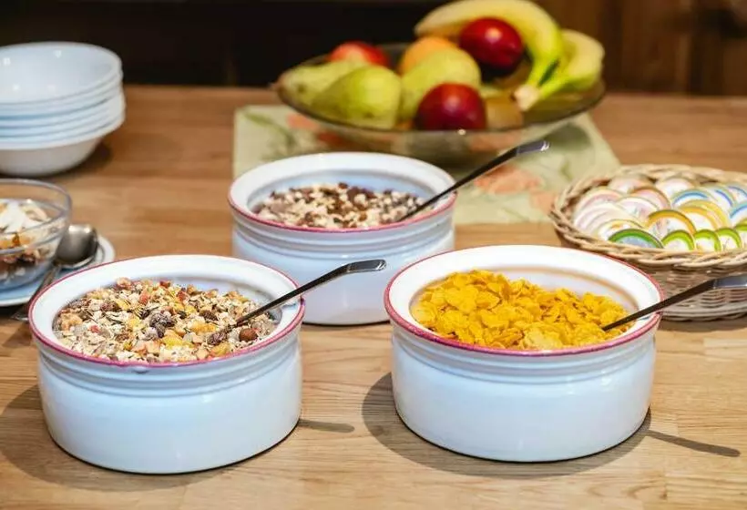 ホテル Chavalatsch