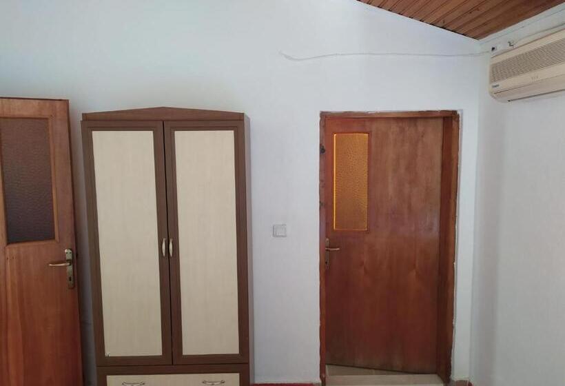 پانسیون No:1281 Boutique