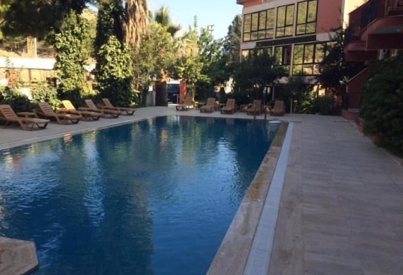 בית מלון כפרי Oskar Thermal