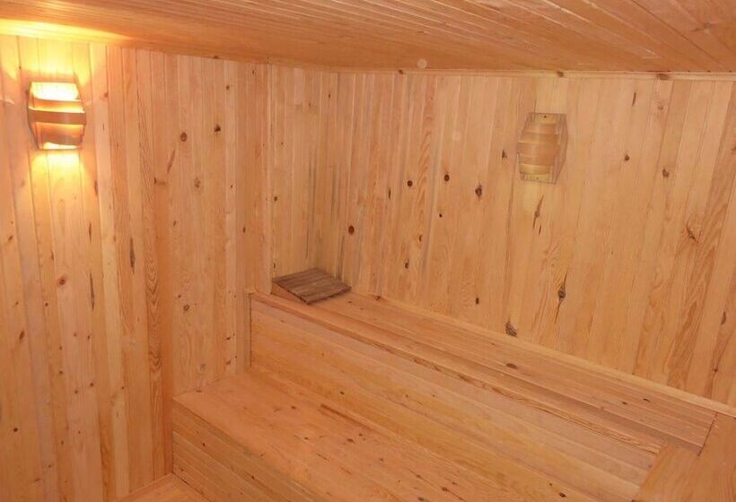 בית מלון כפרי Oskar Thermal