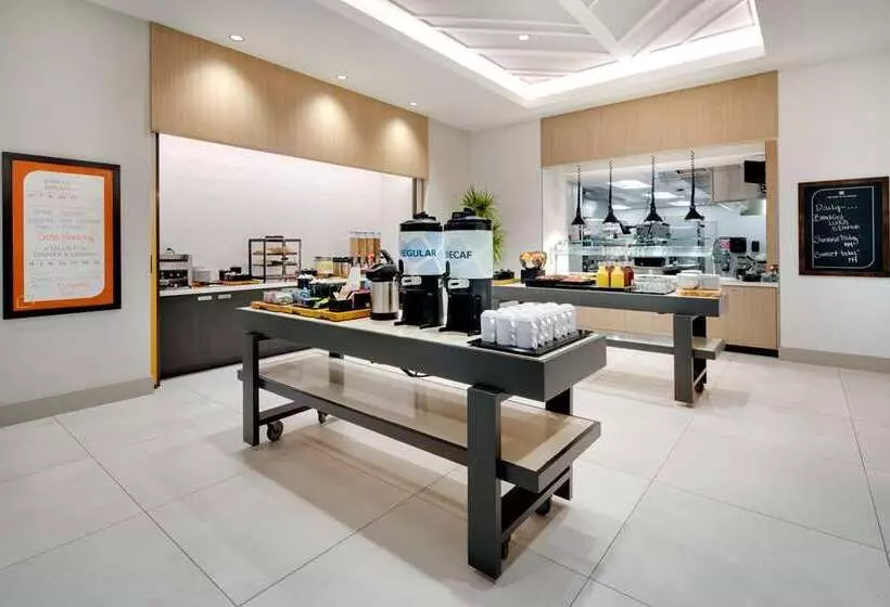 ホテル Hilton Garden Inn Panama City Airport