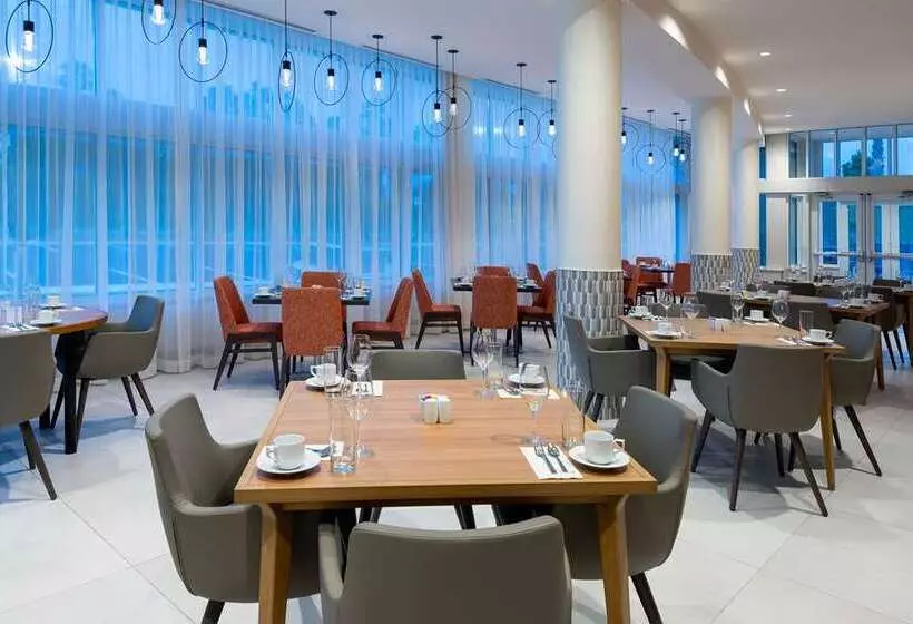 ホテル Hilton Garden Inn Panama City Airport