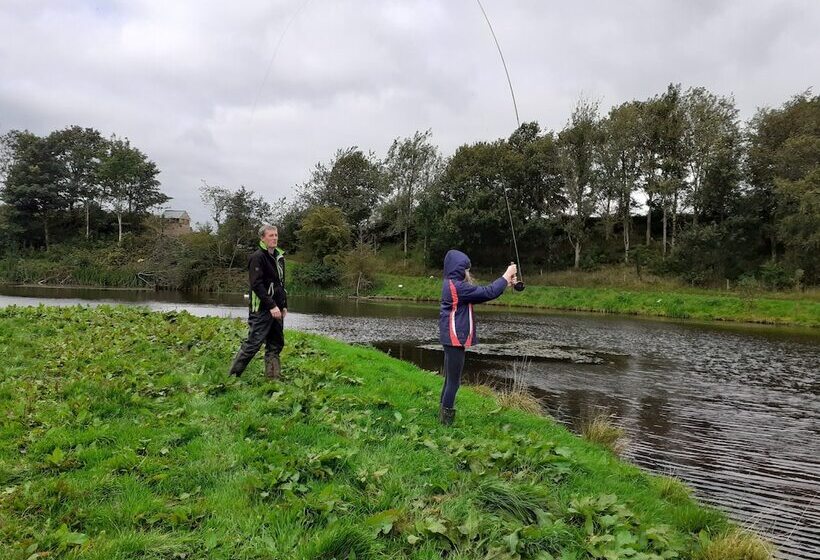 Cosy 2 Bed Cottage With Garden Near Carlisle