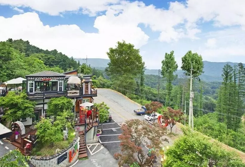 Gapyeong Beethoven House Pension