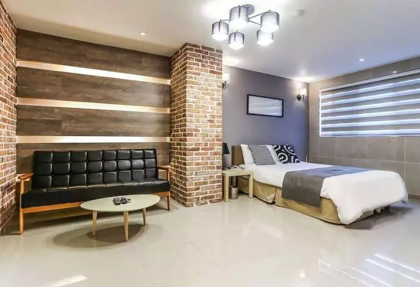 ホテル Donghae Picaso