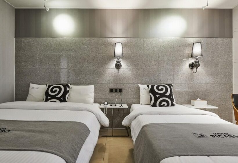 Hotel Donghae Picaso