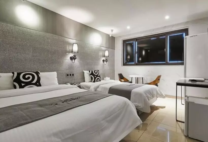 ホテル Donghae Picaso