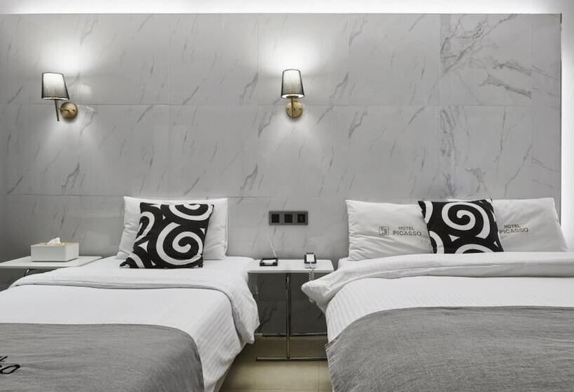 Hotel Donghae Picaso