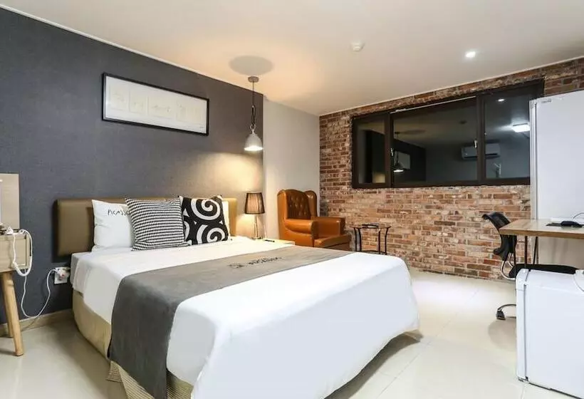 ホテル Donghae Picaso