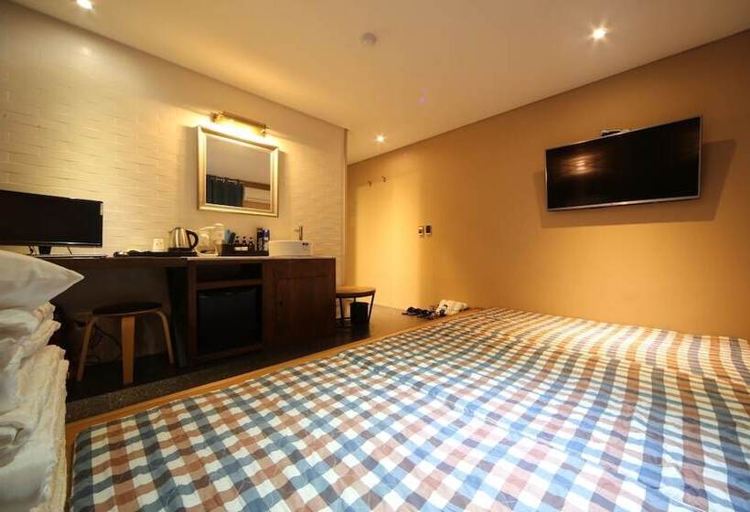 Motel Busan Yeonsandong 17th