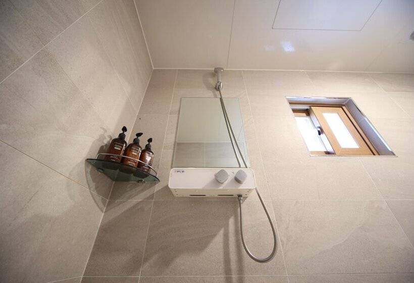 Motel Busan Yeonsandong 17th