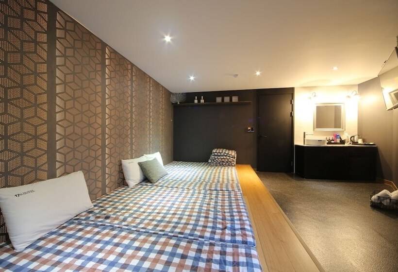 Motel Busan Yeonsandong 17th