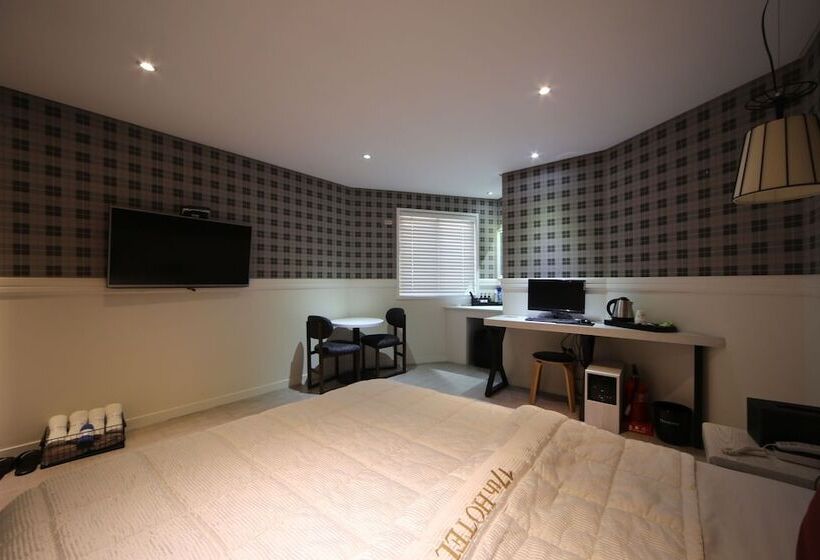 Motel Busan Yeonsandong 17th