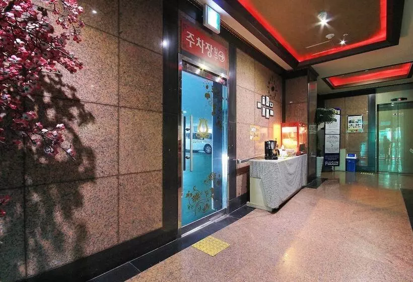 مُتل Gwangju Hanam Luxury