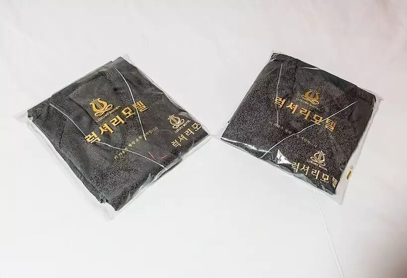 مُتل Gwangju Hanam Luxury