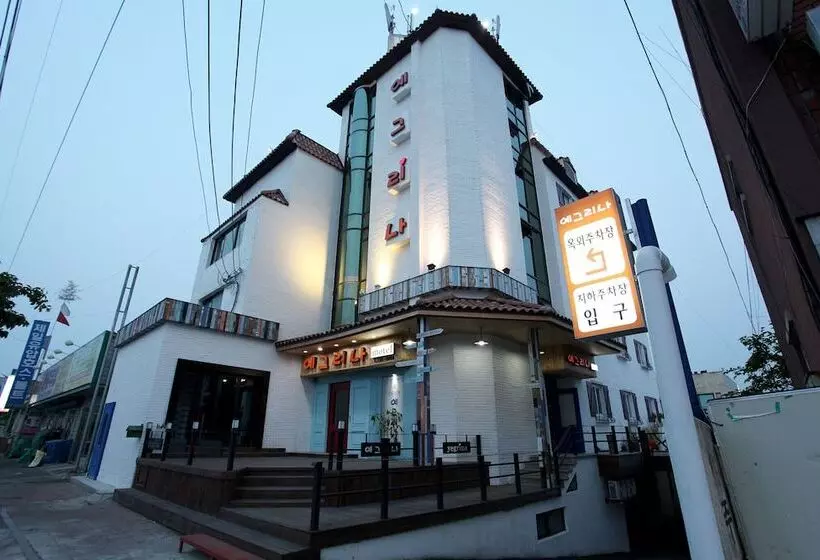 モーテル Nonsan Yegrina