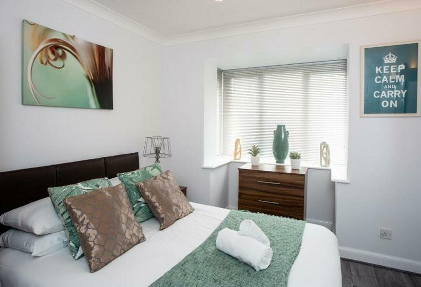 Pension Bicester Serviced Accommodation  Oxfordshire