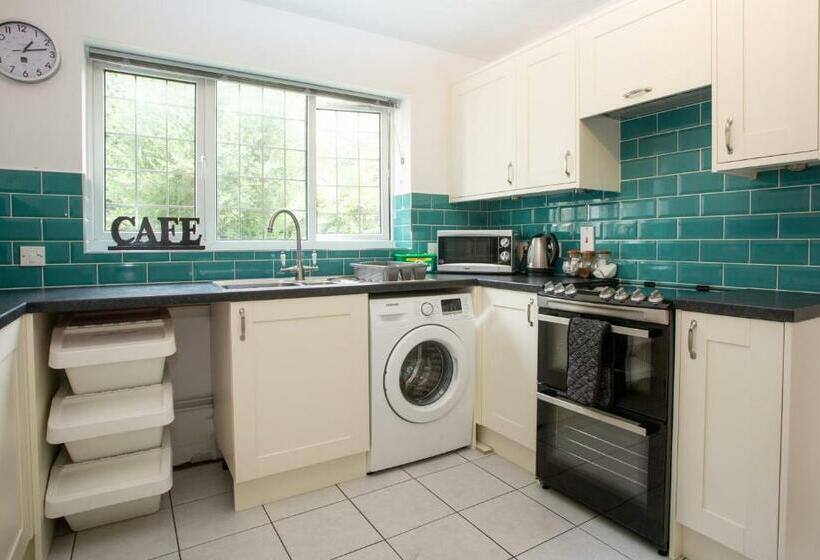 Pension Bicester Serviced Accommodation  Oxfordshire