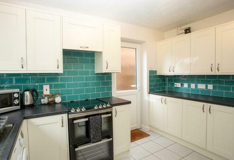 Pension Bicester Serviced Accommodation  Oxfordshire