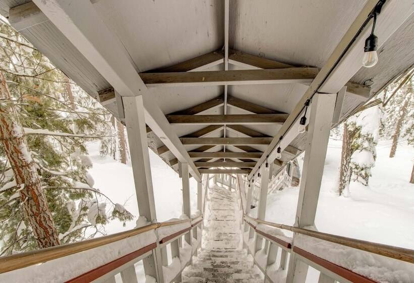Quintessential Tahoe Cabin