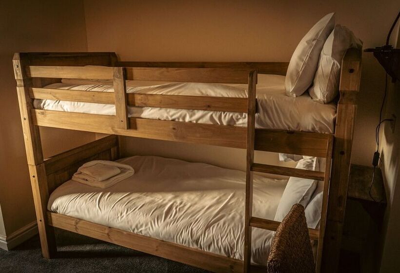 The Ring Pub Bed And Breakfast