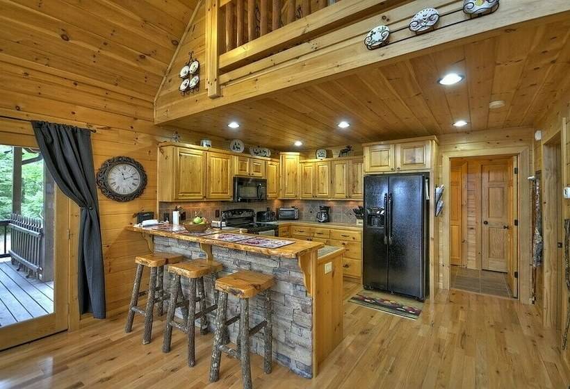 Treasure In The Trees Mtn Views Near Blue Ridge