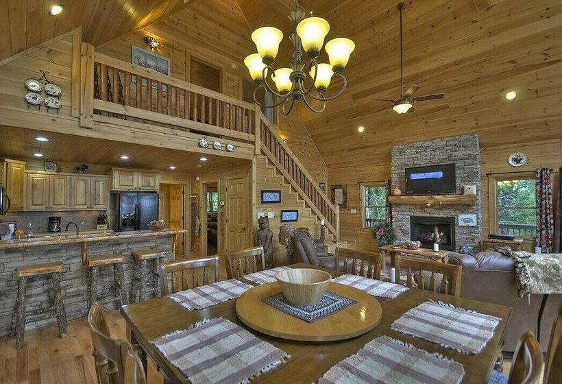 Treasure In The Trees Mtn Views Near Blue Ridge