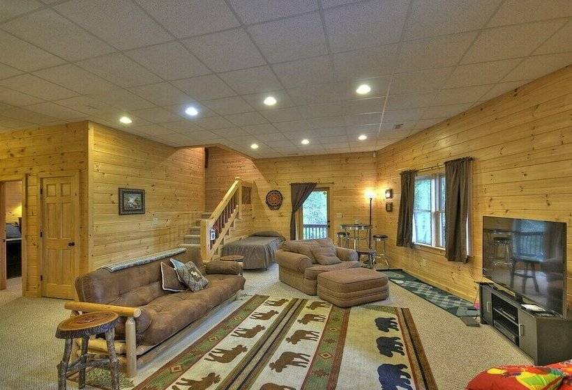 Treasure In The Trees Mtn Views Near Blue Ridge