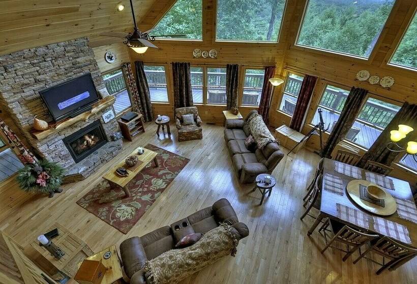 Treasure In The Trees Mtn Views Near Blue Ridge