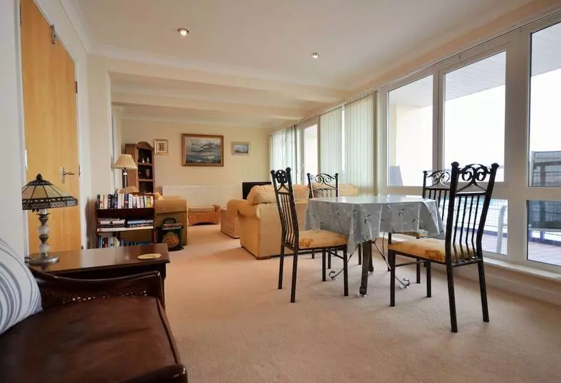 52 Napoleons Landing