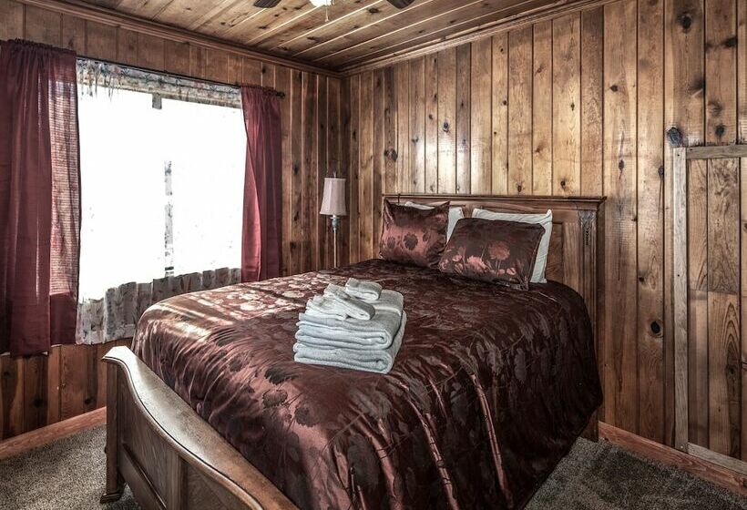 413apvillage23avncb  Alpine Cabin