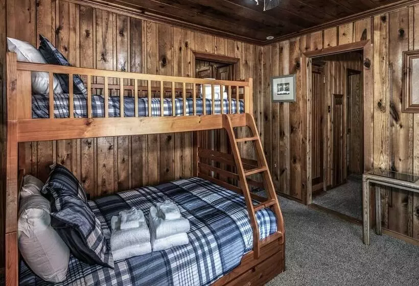 413apvillage23avncb  Alpine Cabin