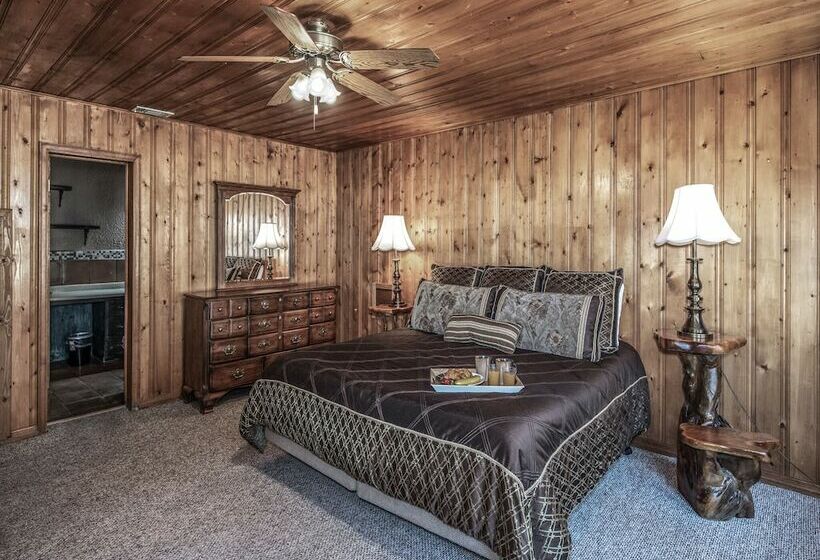 413apvillage23avncb  Alpine Cabin