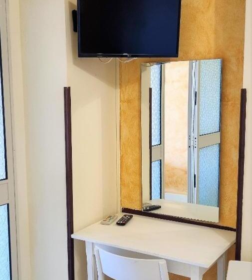 تختخواب و صبحانه Delle Rose