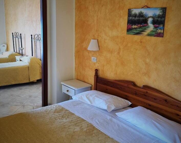 تختخواب و صبحانه Delle Rose