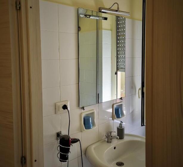 تختخواب و صبحانه Delle Rose