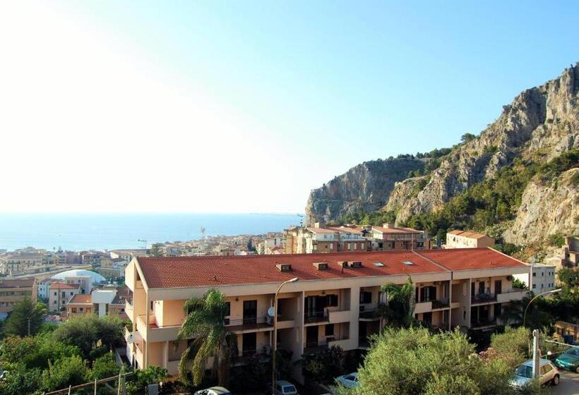 تختخواب و صبحانه Delle Rose