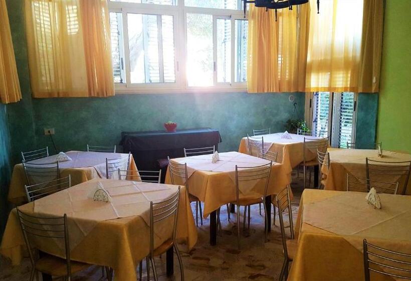 تختخواب و صبحانه Delle Rose