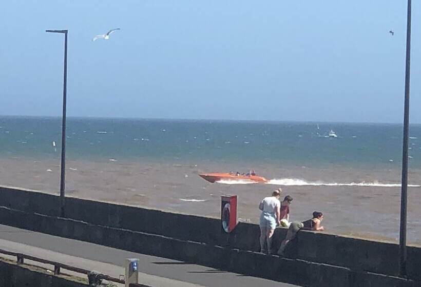 Bed and Breakfast Salt On The Harbour