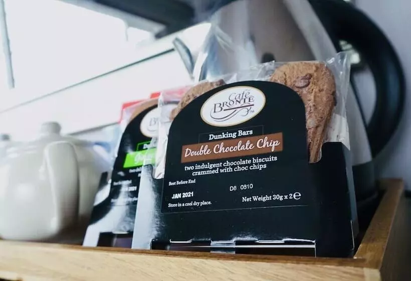 تختخواب و صبحانه Salt On The Harbour