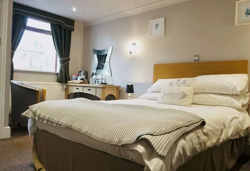 تختخواب و صبحانه Salt On The Harbour