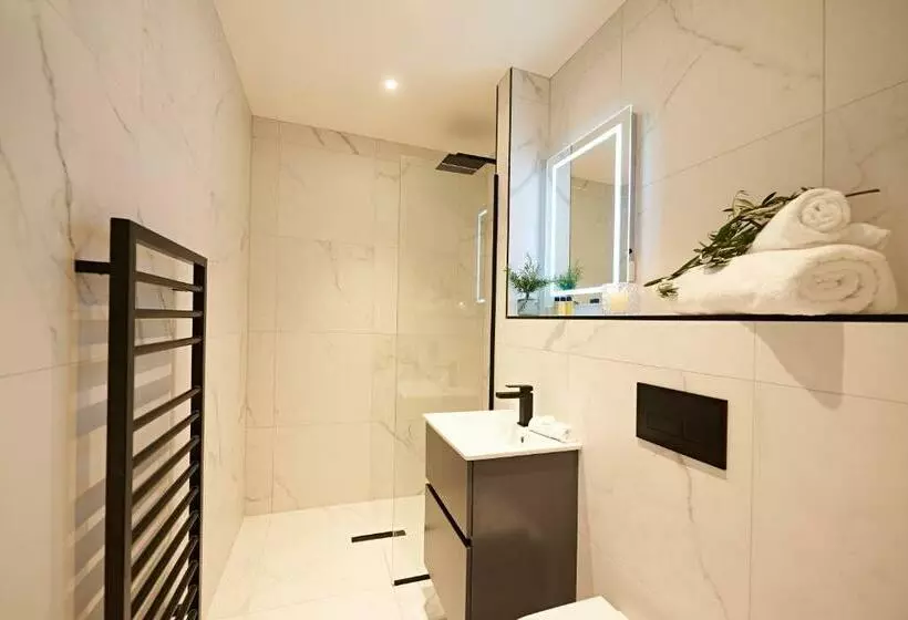 Aamiaismajoitus (B&B) Valentino S Restaurant With Rooms