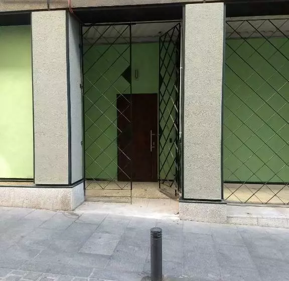 مسافرخانه Suites You Soho