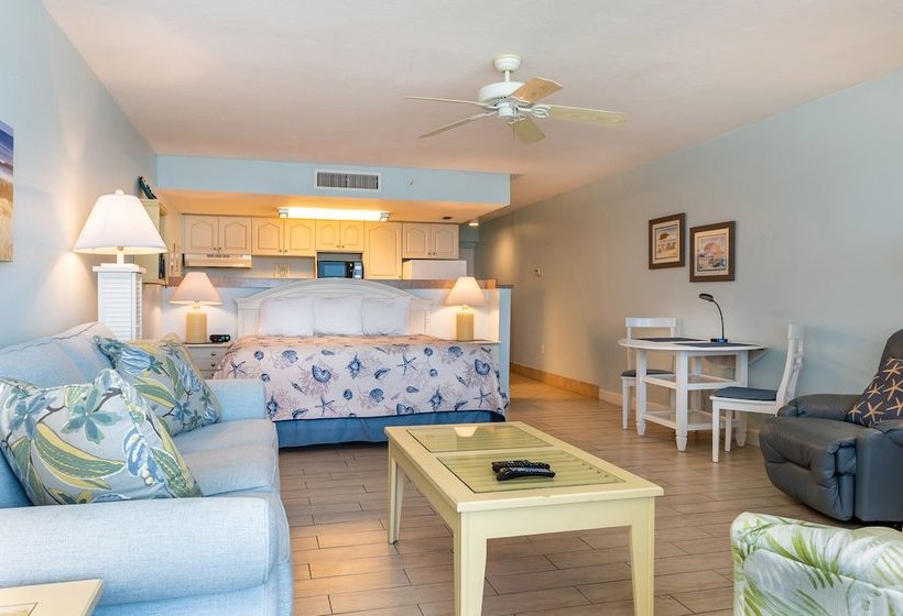 Отель Casa Playa Beach Resort