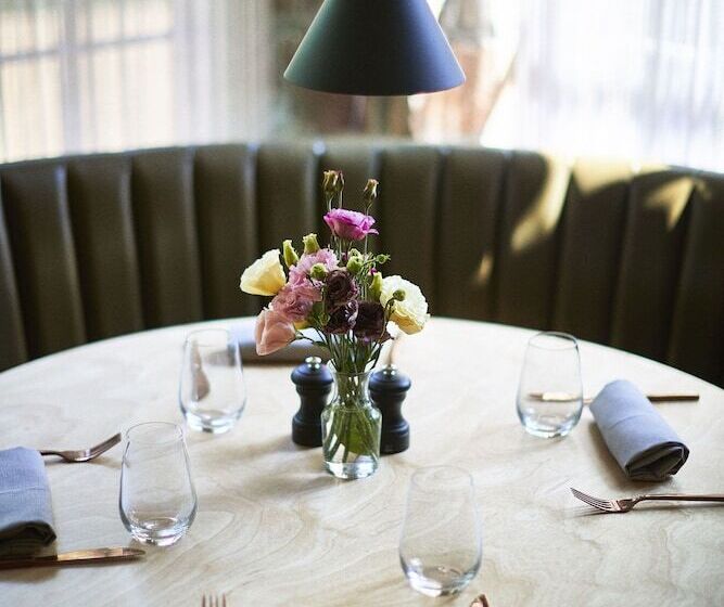 Отель Troutbeck